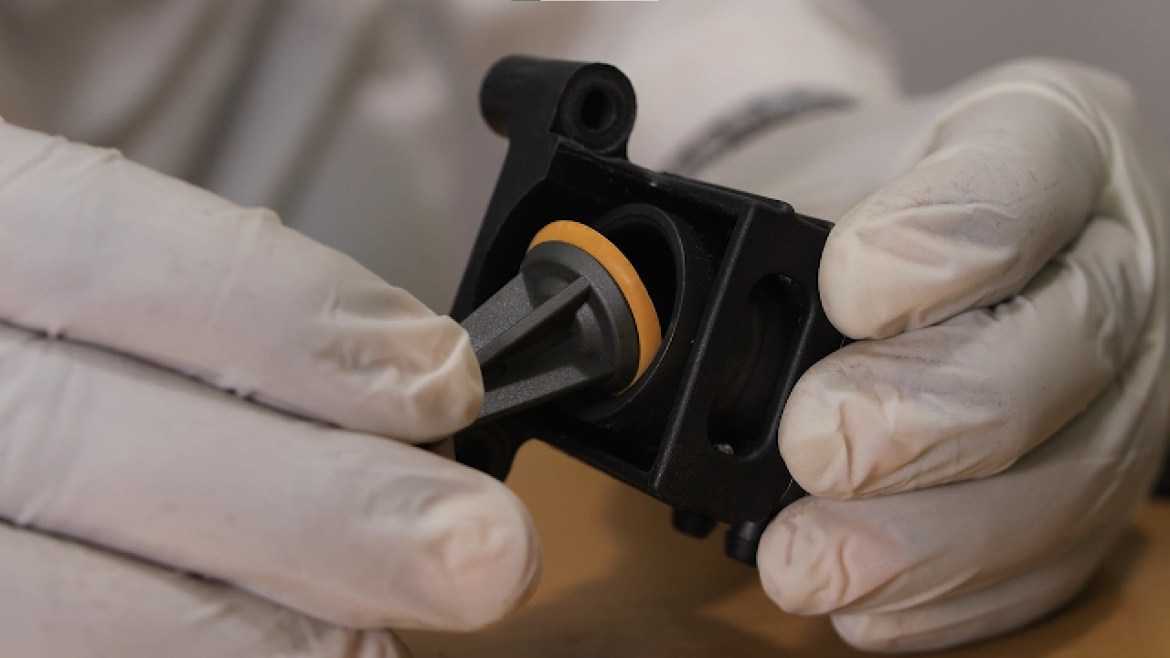 Pumani CPAP - Checking the flowmeters